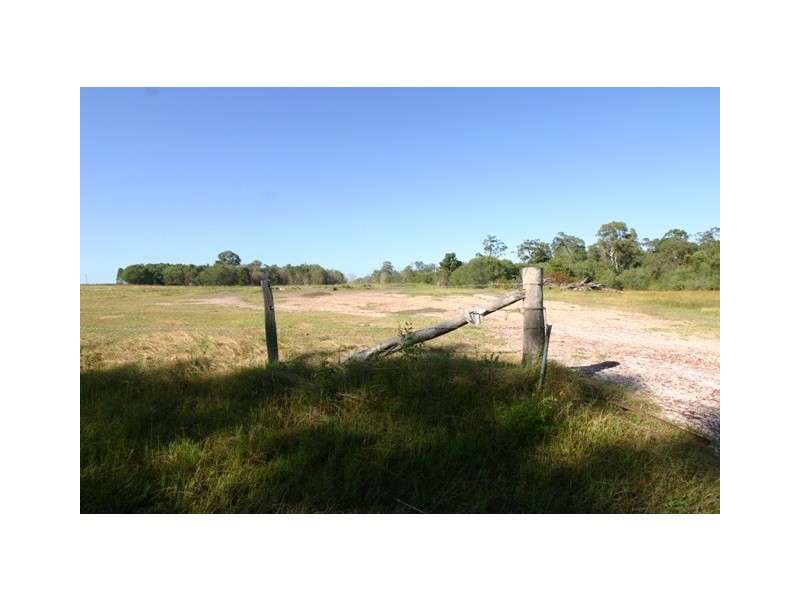 Peagams Road, Elliott QLD 4670