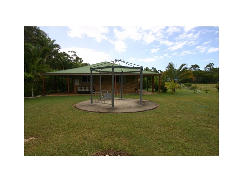 18 Tammy Road, Moore Park Beach QLD 4670