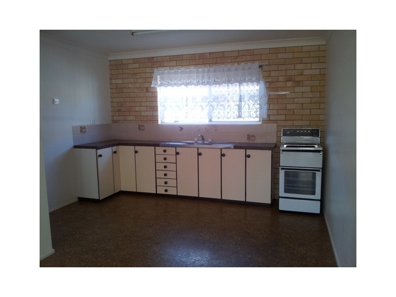 Avenell Heights QLD 4670