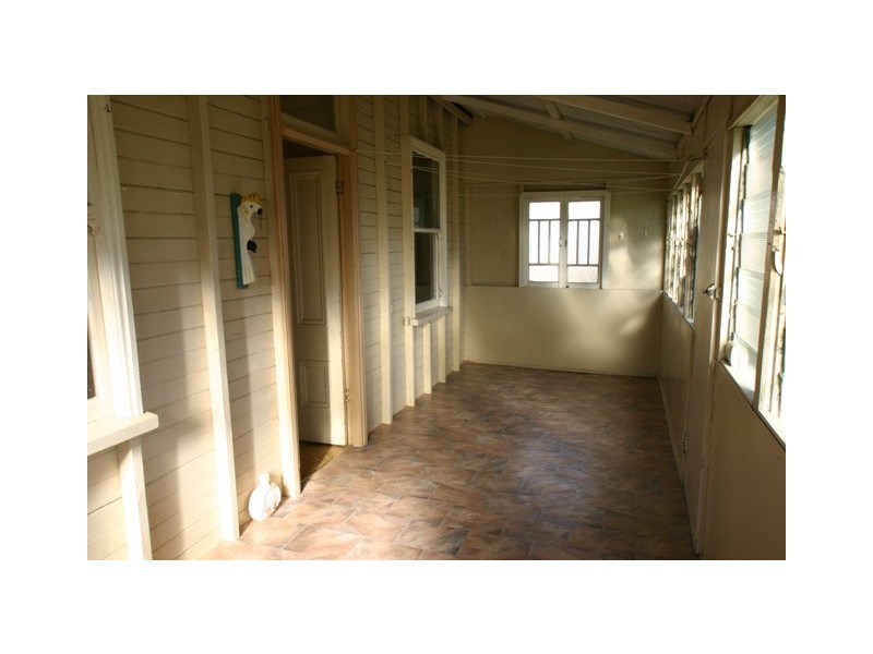 28 Curtis Street, Walkervale QLD 4670