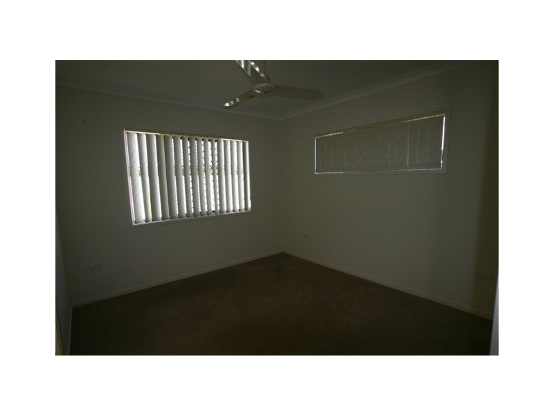 6/47b Thabeban Street, Avenell Heights QLD 4670