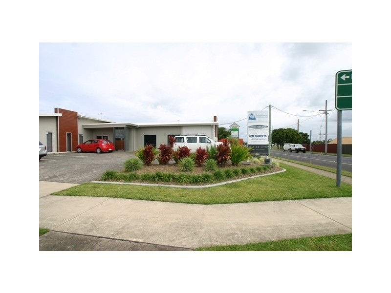 4/218 Walker Street, Svensson Heights QLD 4670