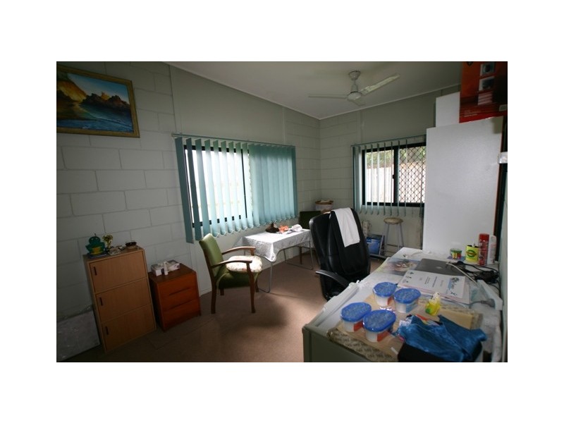 8/16 White Street, Bundaberg West QLD 4670