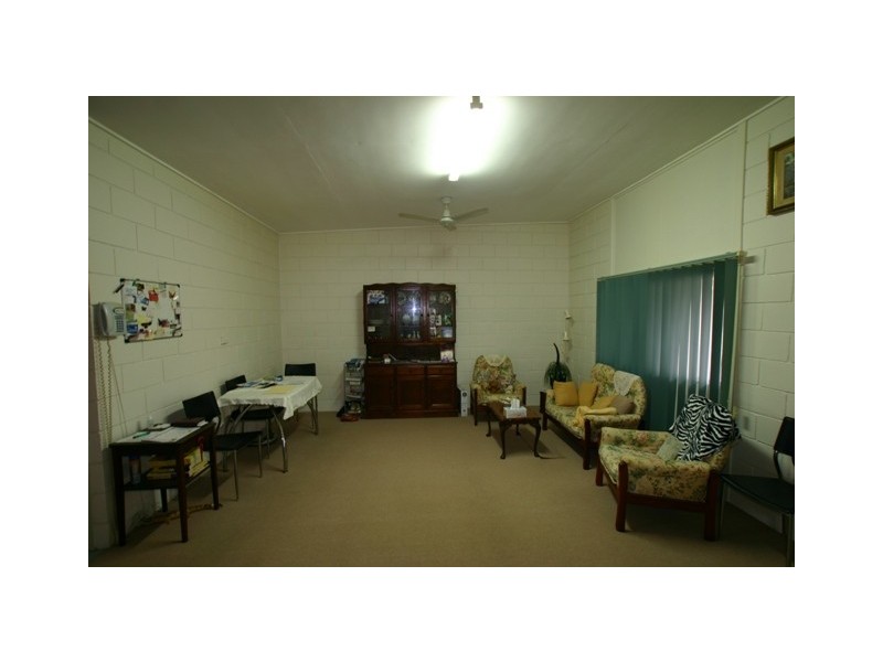 8/16 White Street, Bundaberg West QLD 4670