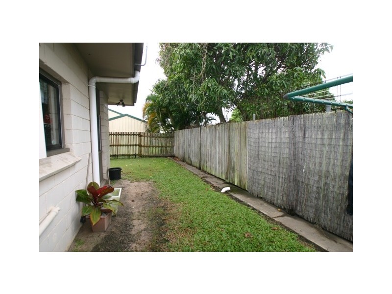 8/16 White Street, Bundaberg West QLD 4670