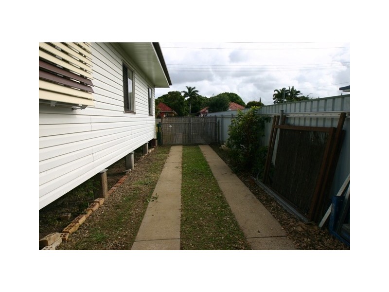 24 Adams Street, Bundaberg West QLD 4670