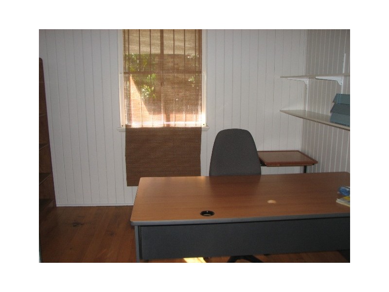 6 Avoca Street, Bundaberg West QLD 4670