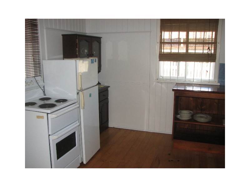 6 Avoca Street, Bundaberg West QLD 4670