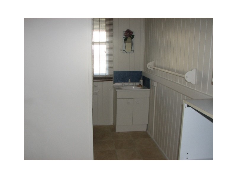 6 Avoca Street, Bundaberg West QLD 4670