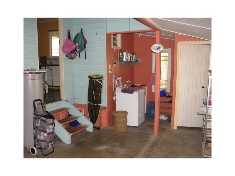 39 Totten Street, Kepnock QLD 4670