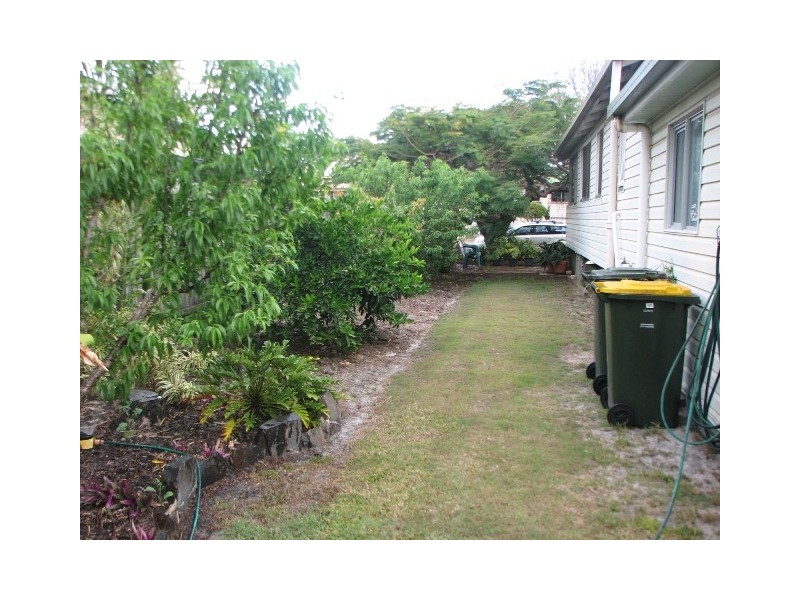 17 Wyper Street, Bundaberg South QLD 4670