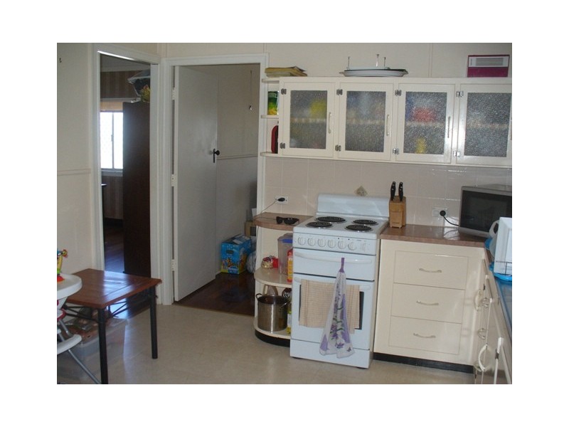 30 Bates Street, Svensson Heights QLD 4670