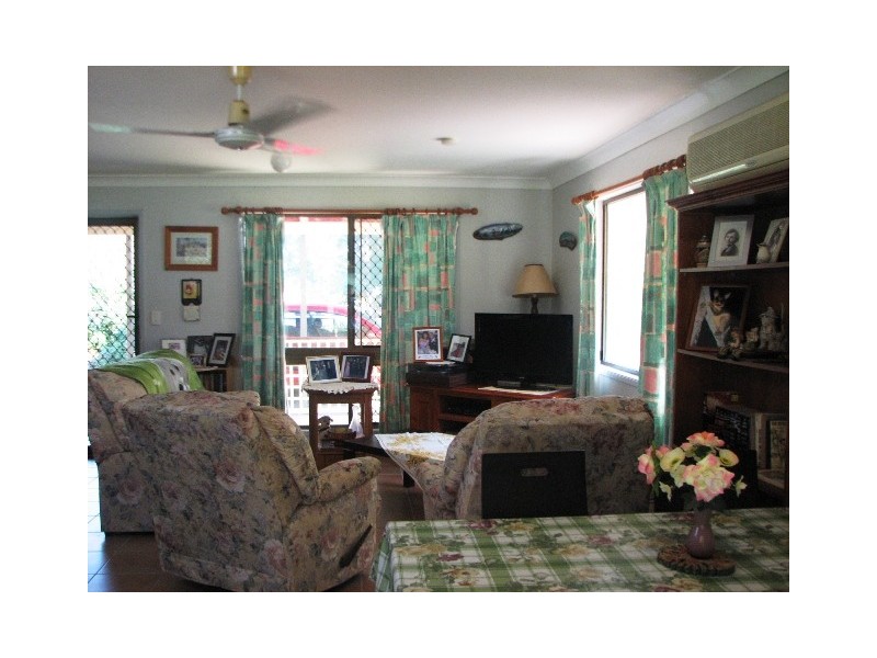 17 Gunsynd Grove, Branyan QLD 4670