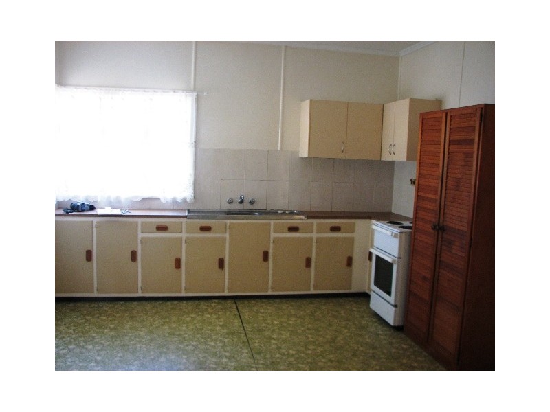 32 Hunter Street, Bundaberg South QLD 4670