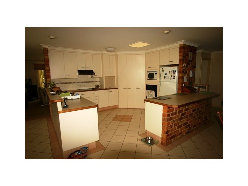 7 Laurel Street, Gooburrum QLD 4670