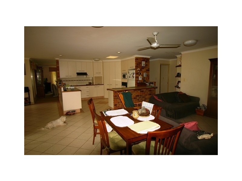 7 Laurel Street, Gooburrum QLD 4670