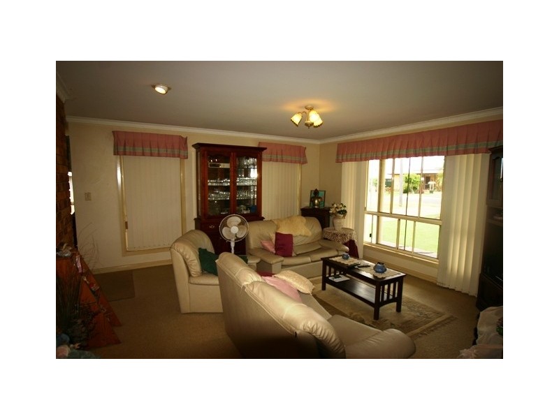 7 Laurel Street, Gooburrum QLD 4670