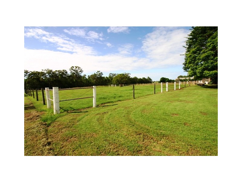 65 Wyllie Street, Thabeban QLD 4670