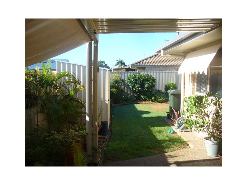 2/45 Thabeban Street, Avenell Heights QLD 4670