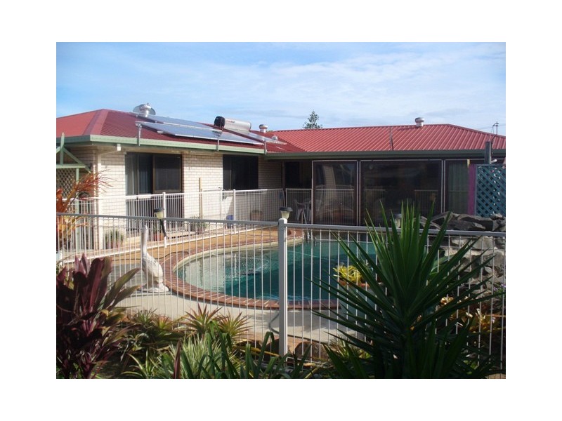 4 Deegan Court, Avenell Heights QLD 4670