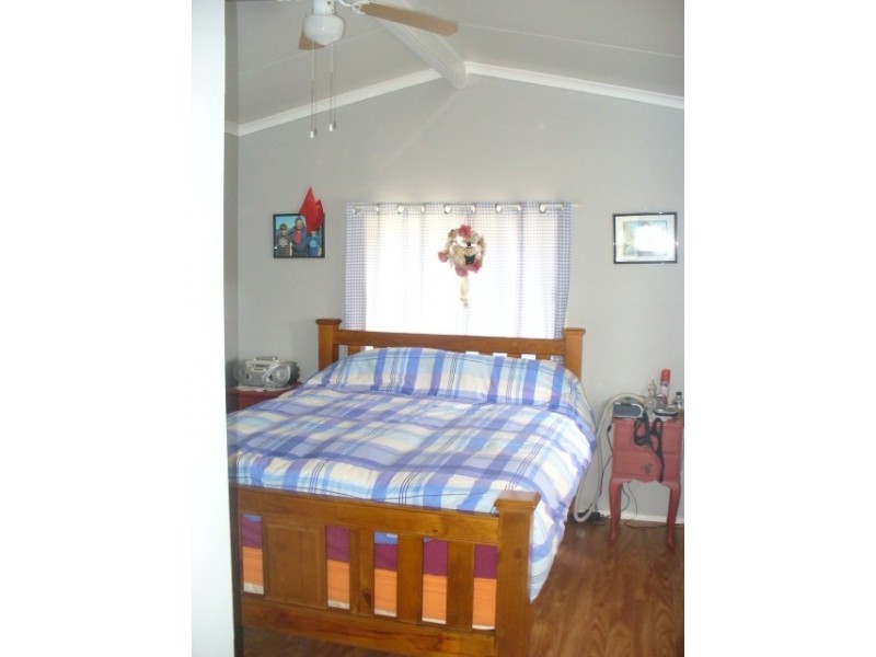 81 Pharlap Parade, Branyan QLD 4670