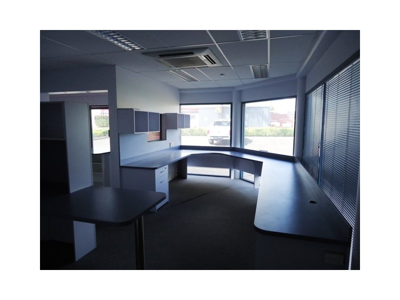 1/2 Activity Street, Svensson Heights QLD 4670