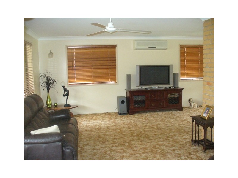 6 Cole Street, Avenell Heights QLD 4670