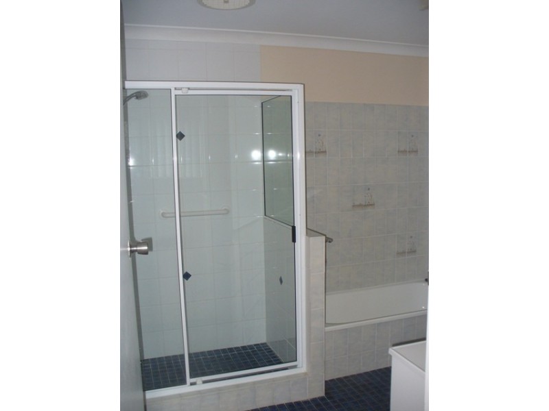 2 Redshaw Street, Bundaberg East QLD 4670