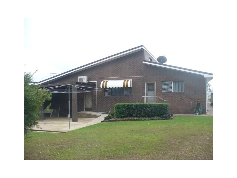 2 Redshaw Street, Bundaberg East QLD 4670