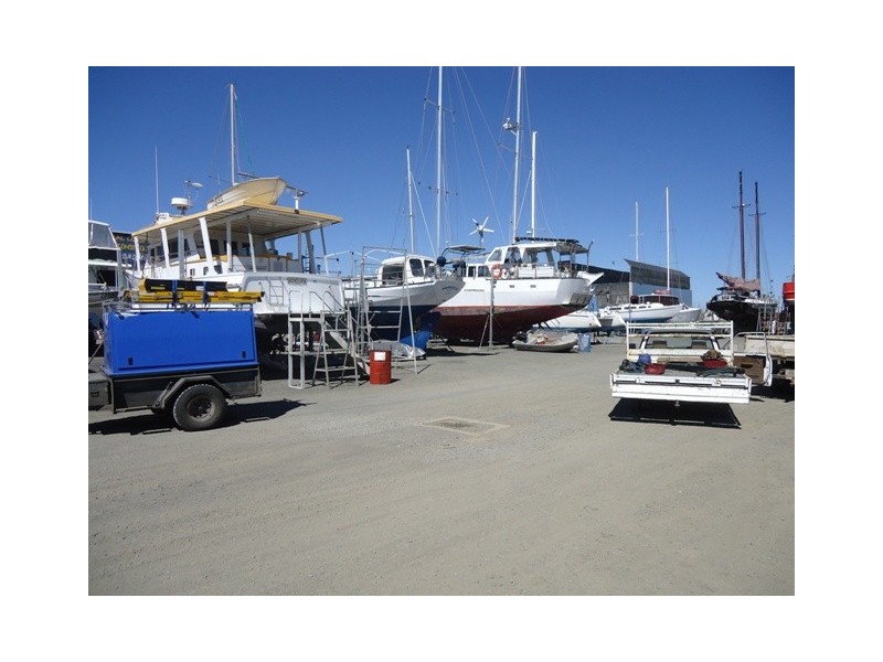 17 Marina Drive, Burnett Heads QLD 4670