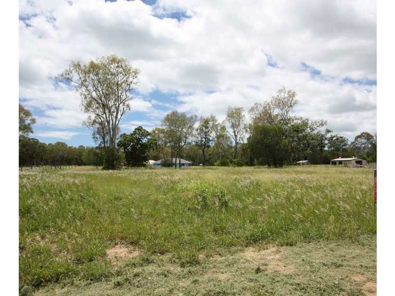 28 Regency Road, Moore Park Beach QLD 4670