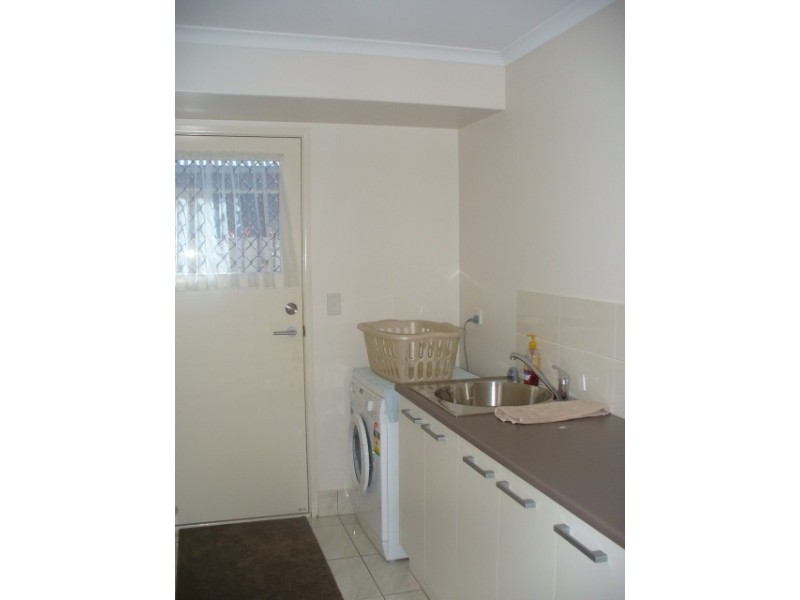 2 Lomandra Drive, Ashfield QLD 4670