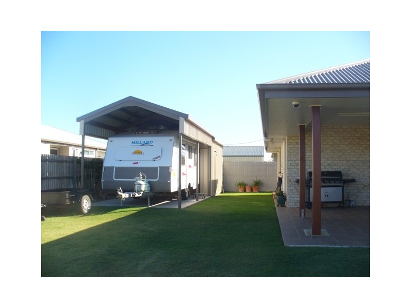 2 Lomandra Drive, Ashfield QLD 4670