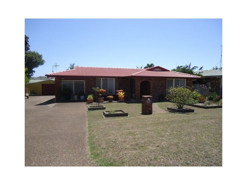 8 Ernies Court, Avoca QLD 4670