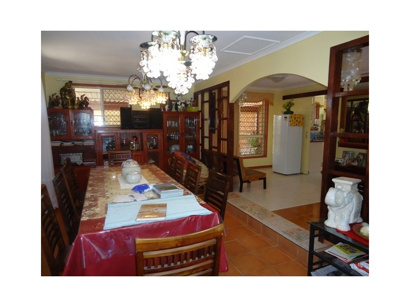 8 Ernies Court, Avoca QLD 4670