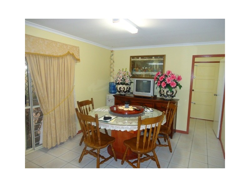 8 Ernies Court, Avoca QLD 4670