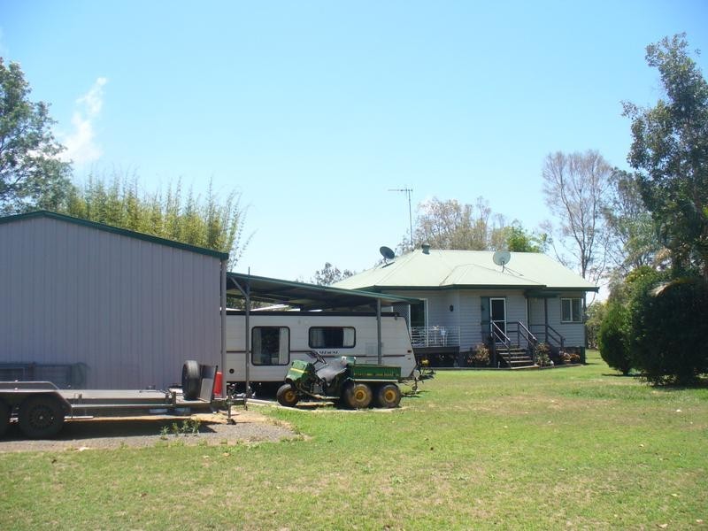40 Palms Springs Drive, Calavos QLD 4670