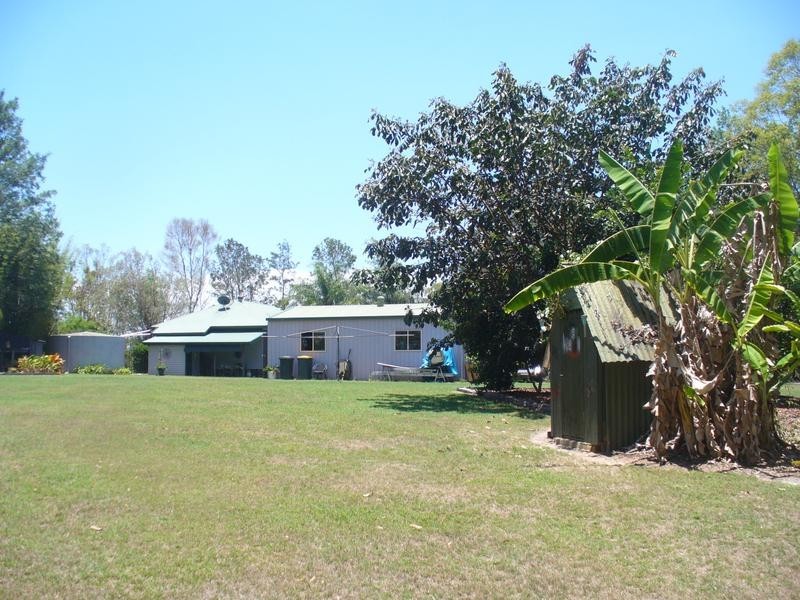 40 Palms Springs Drive, Calavos QLD 4670