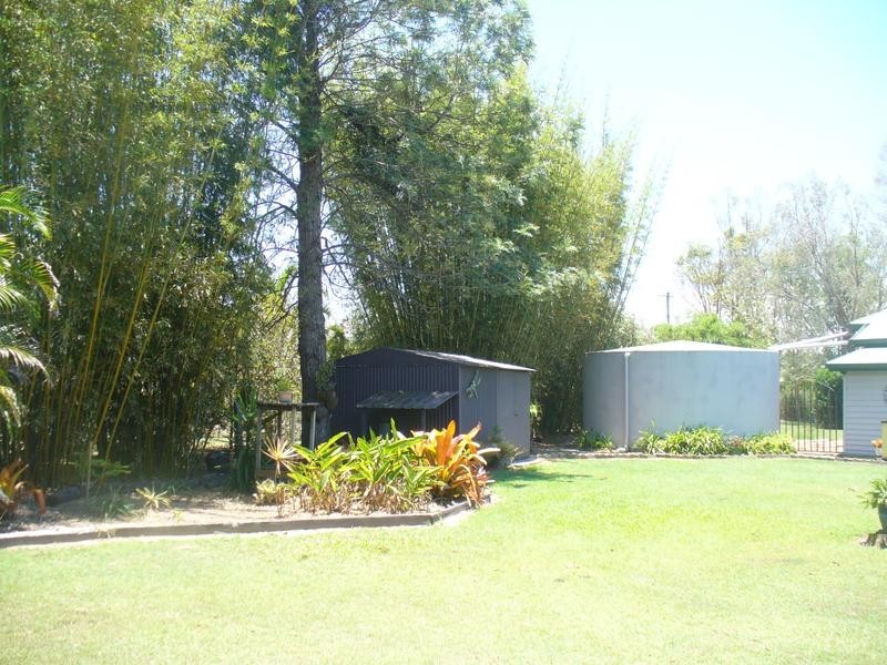 40 Palms Springs Drive, Calavos QLD 4670