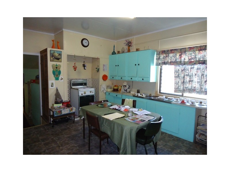 11 Theodore Street, Svensson Heights QLD 4670