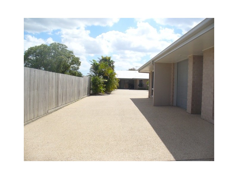 1/108 Barolin Street, Walkervale QLD 4670