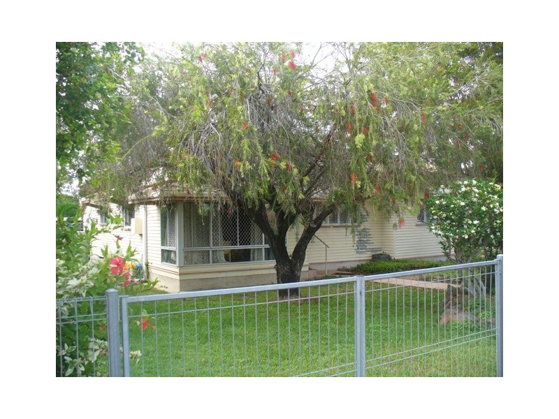 52 Walker Street, Walkervale QLD 4670