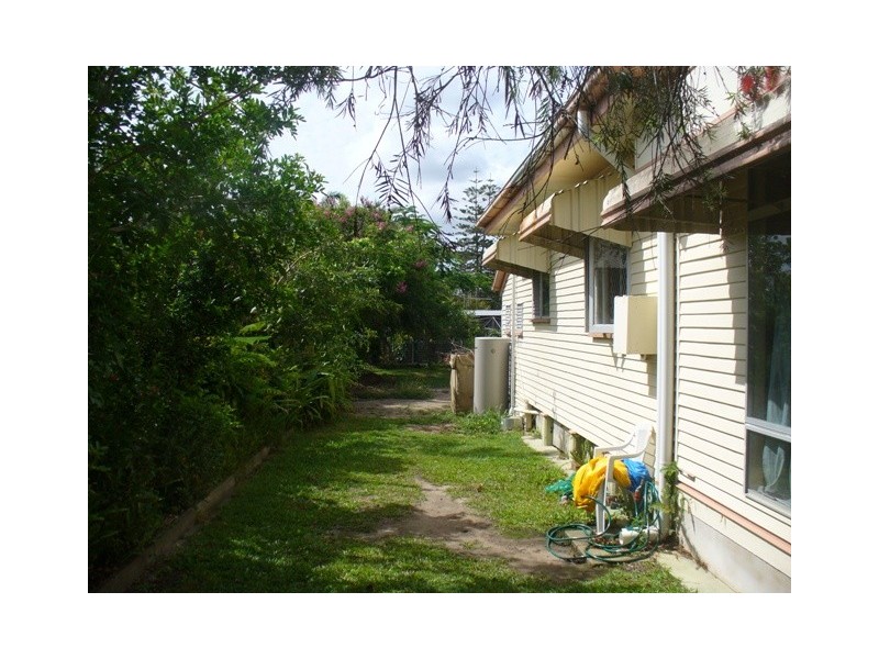 52 Walker Street, Walkervale QLD 4670