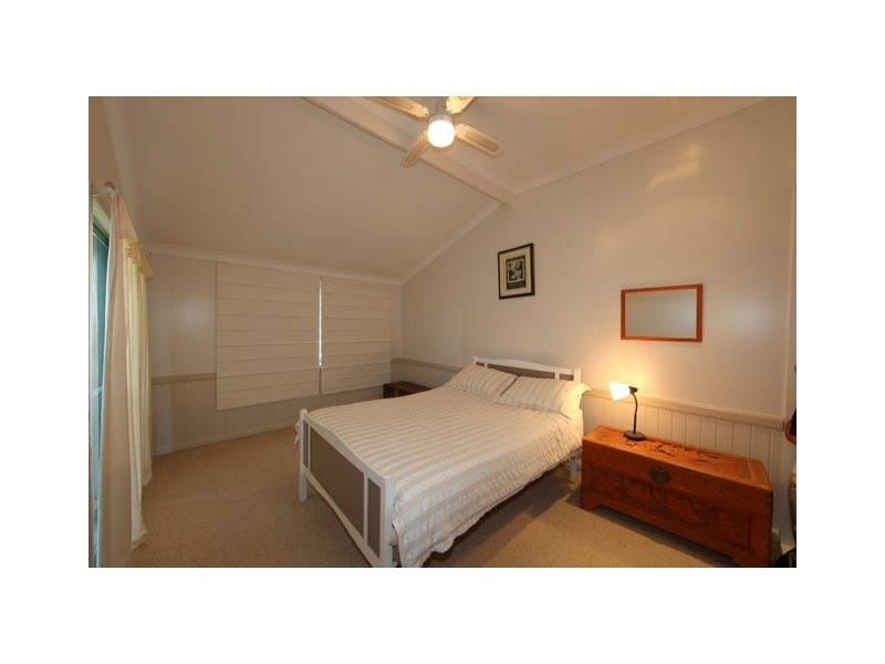 142 Bargara Road, Bundaberg East QLD 4670