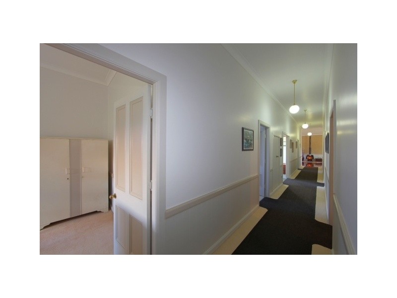 142 Bargara Road, Bundaberg East QLD 4670