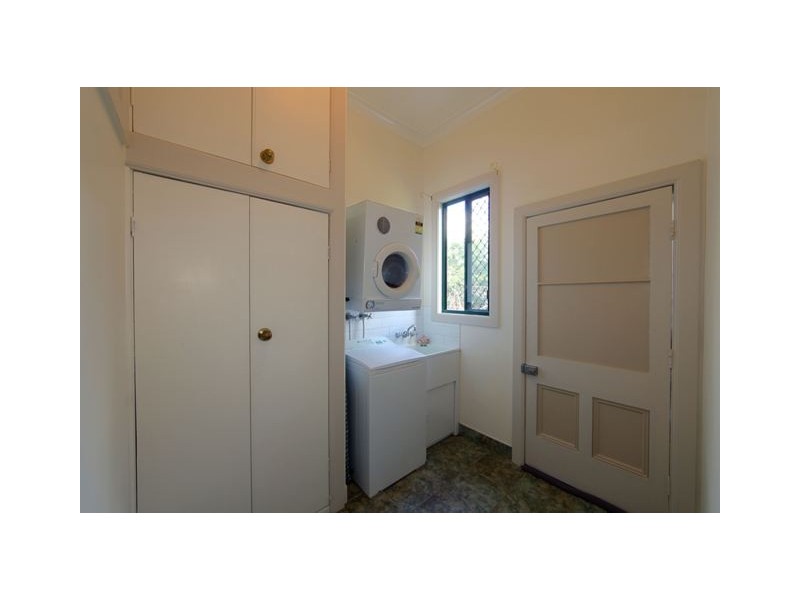 142 Bargara Road, Bundaberg East QLD 4670