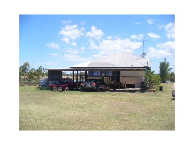 385 Gillens Creek Road, Alloway QLD 4670