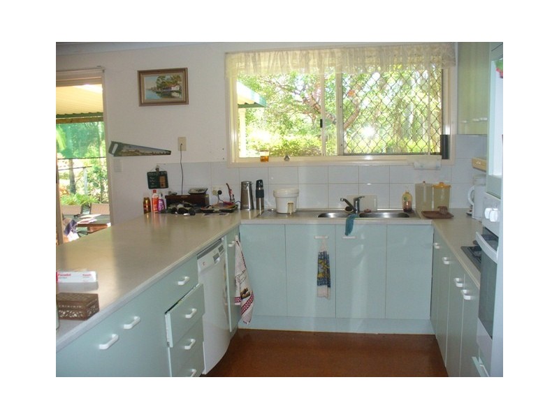 33 Cockatoo Crescent, Gooburrum QLD 4670