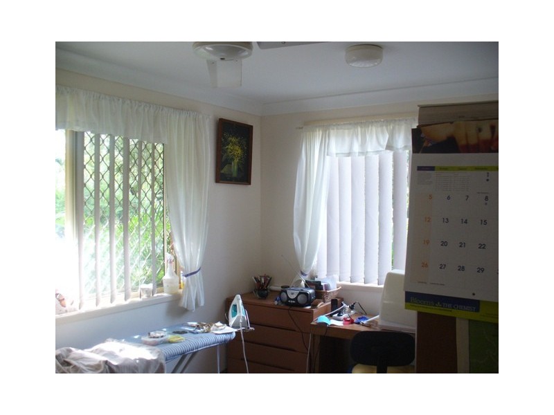 33 Cockatoo Crescent, Gooburrum QLD 4670