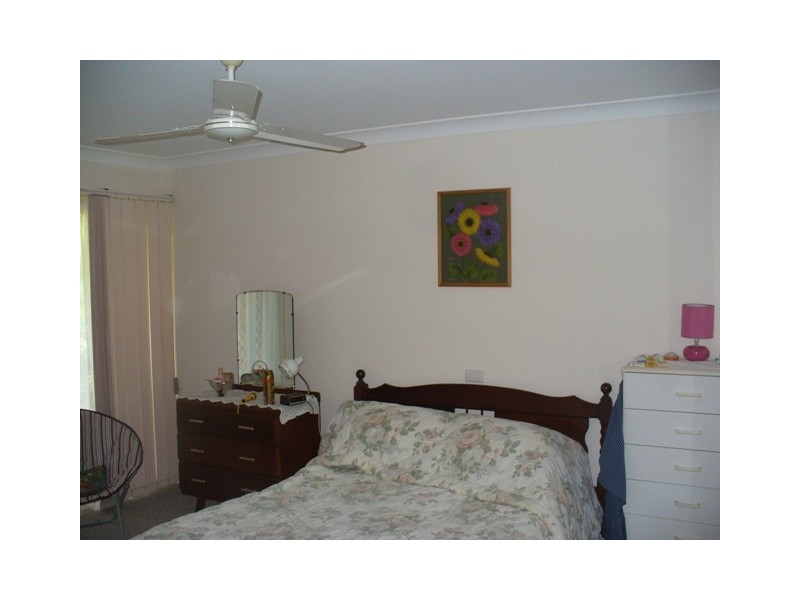 33 Cockatoo Crescent, Gooburrum QLD 4670